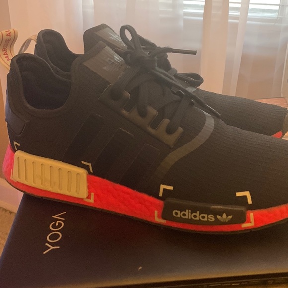 Addidas looks awesome - Picture 1 of 8
